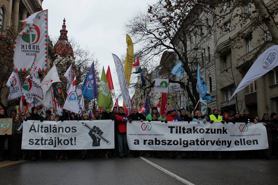 Was Steckt Hinter Den Protesten Gegen Ungarns Regierung?